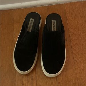 Steve Madden Slip Ons